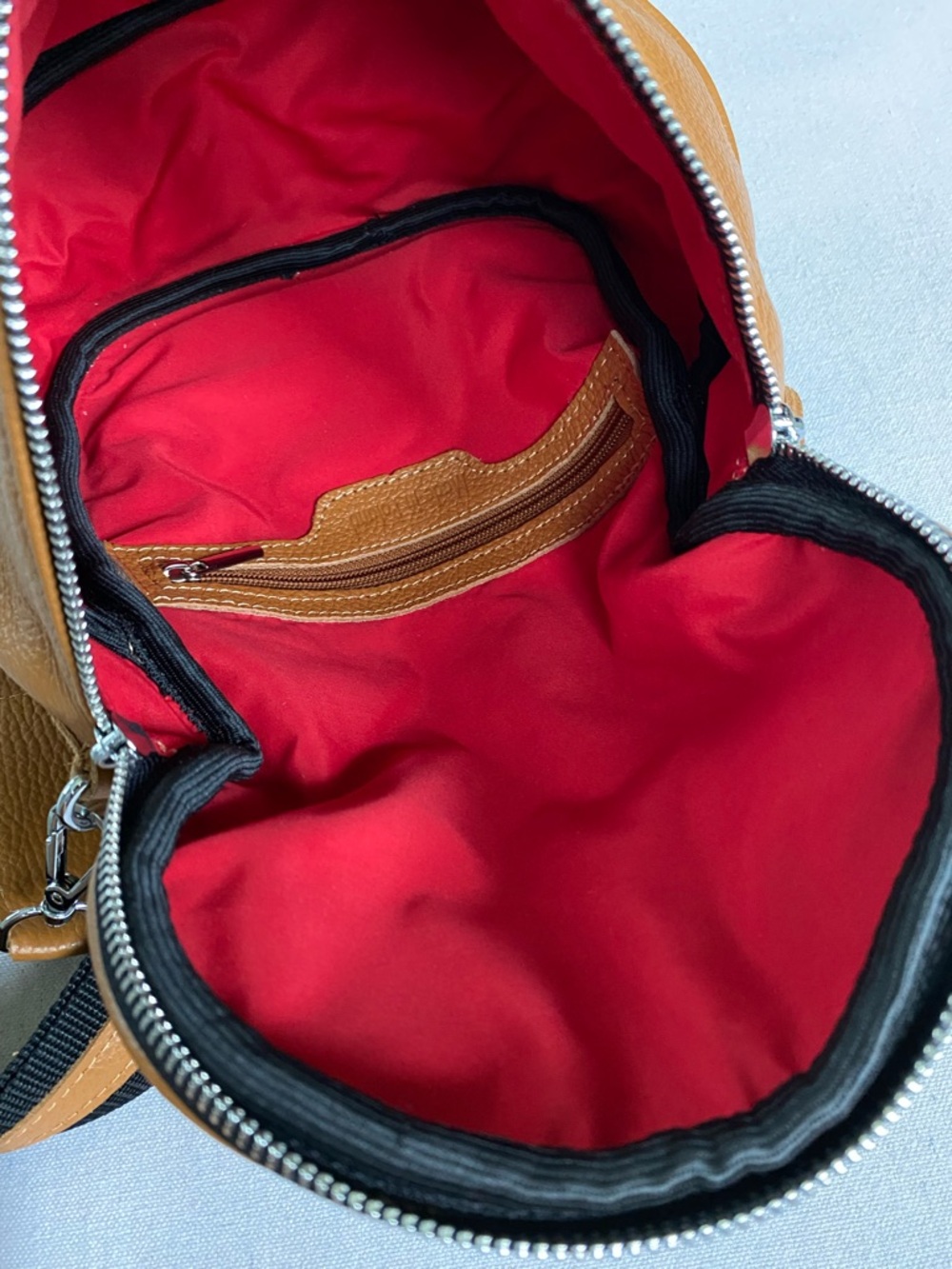 Syrena Leather Crossbody Adjustable Strap Bag - Picture 15 of 15
